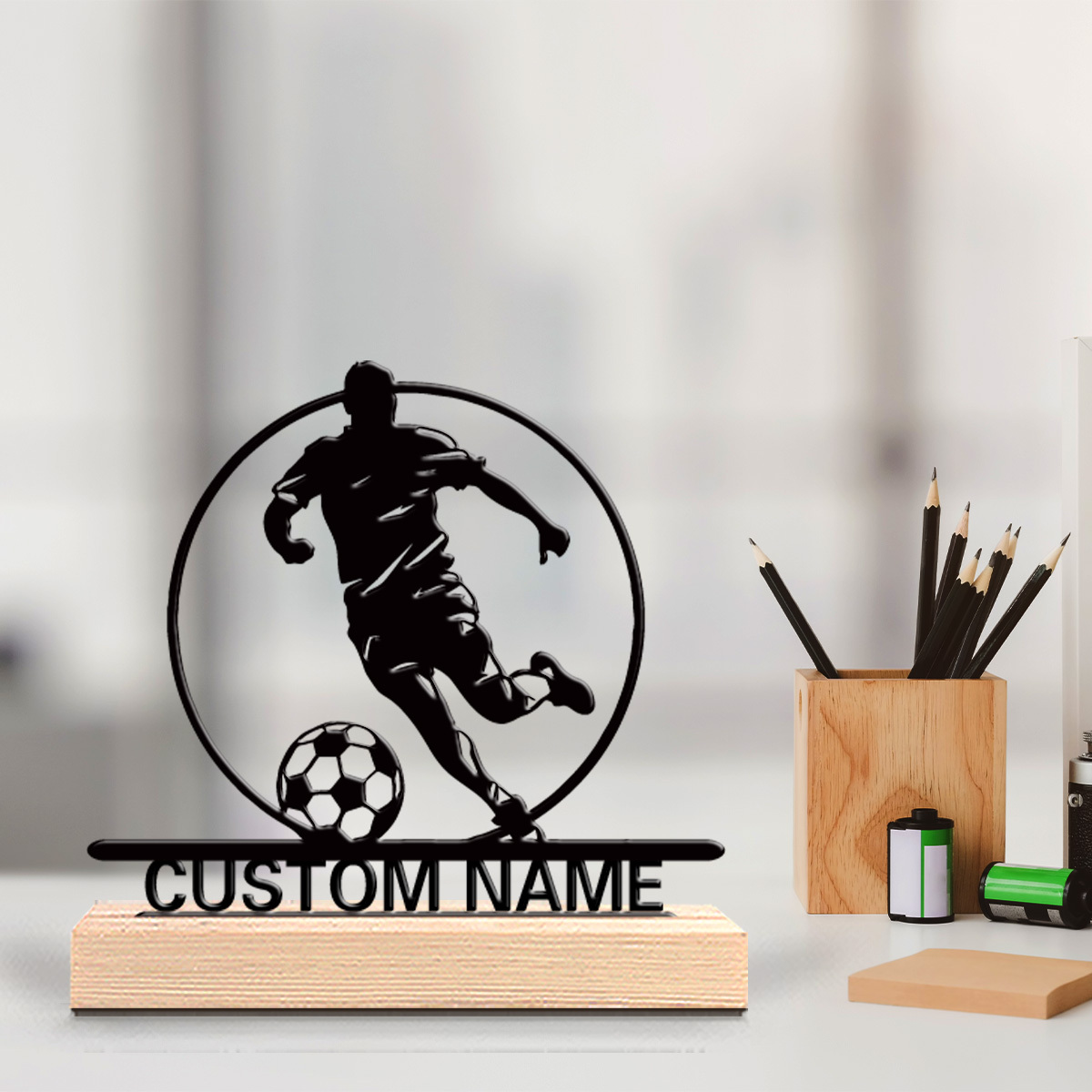 Office Furniture And Design - Personalisierte Fußballspieler-Metallstatue mit Namen, Holzsockel Tischdekoration,