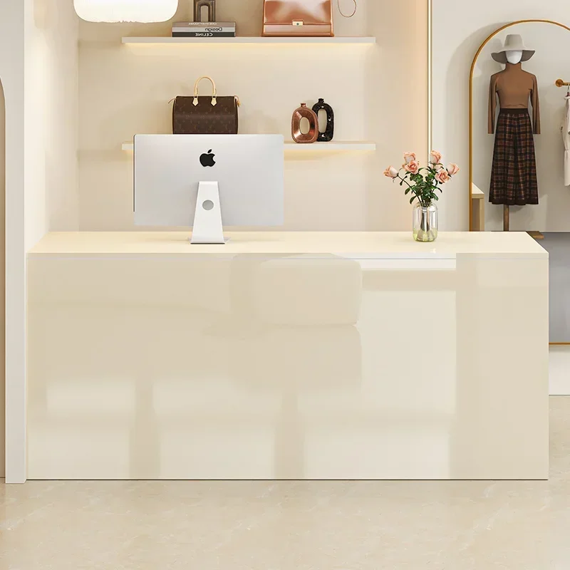 Luxuriöse Beauty-Empfangstheke – Office Furniture Bali Bewertung und Preis