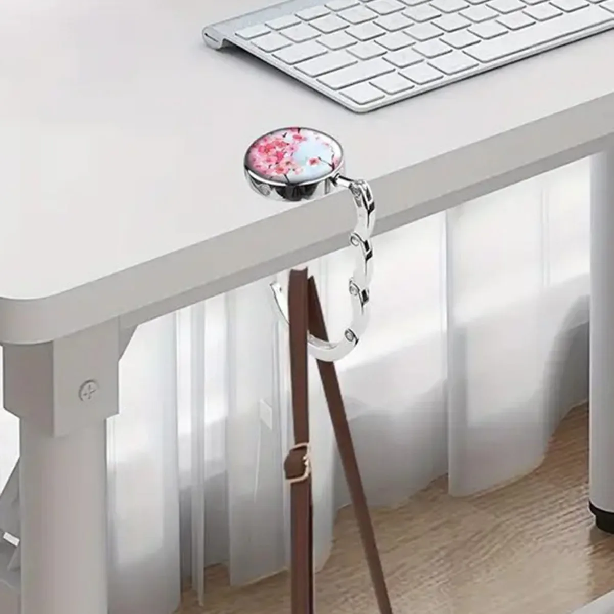 Handtaschenaufhänger aus Zinkl – Office Furniture And Design Bewertung und Preis